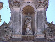 Alcobaca Monastery is included in day tours and private tours of Lisbon