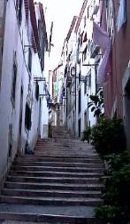 Visitas guiadas com guias motoristas em limousines e viaturas de luxo de Sintra, Cascais, Estoril, Fatima, Obidos, Nazare, Coimbra, Evora, Arrabida, Algarve, Porto com uma Ag�ncia de Viagens e Tour Operador Portugu�s.
