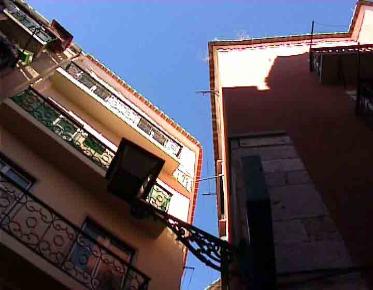 Alfama quarter is included in all sightseeing tours of Lisbon