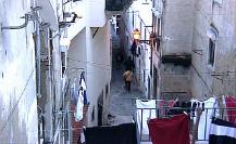 Lisbon private guided sightseeing tours. Luxury vehicles and guide services. Private excursions by limousines with multilingual drivers.