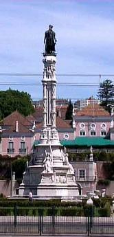 Lisbon private guided sightseeing tours. Luxury vehicles and guide services. Tours of Lisbon by limousines with multilingual guide drivers.