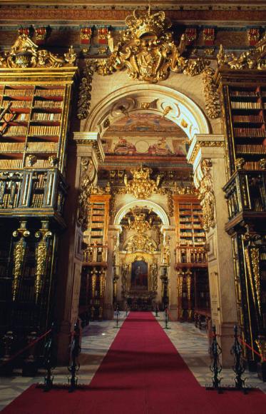 In Coimbra visit the University, Cathedral, see the views and old city in a private tour or long tour of Portugal.