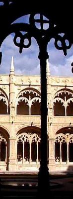 Lisbon private guided sightseeing tours. Luxury vehicles and guide services. Private excursions by limousines with multilingual drivers.