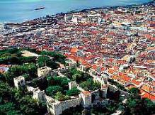 Circuits touristiques en Algarve avec chauffeurs francophones. R�servations par une Agence de Voyages du Portugal. Limousines, minibus haut de gamme de luxe pour des visites panoramiques, transferts.