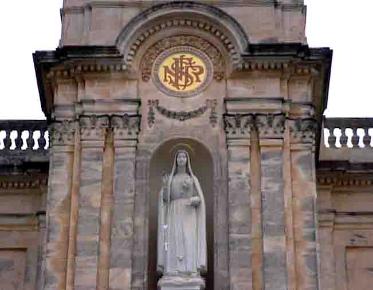 Fatima tour is a must in pilgrimage tours of Portugal