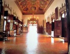 Sintra Palace is included in the day tours of Lisbon