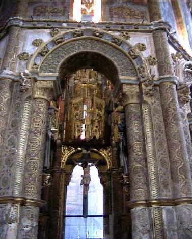 Portugal Tour Operator and Travel Agency, Lisbon. Cultural sightseeing tours. Tourism booking: Student, pilgrimage, wine tours.