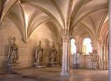 Circuits touristiques de Lisbonne avec guides chauffeurs francophones. R�servations avec un Tour Op�rateur du Portugal. Limousines, minibus haut de gamme et voitures de luxe pour: Sintra, Estoril, Fatima, Coimbra, Porto, Evora, des soir�es Fado, Casino.
