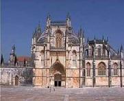 Recorridos de lujo en Oporto y alrededores con una Agencia de Viajes y Tour Operador de Portugal. Visitas panoramicas en limousine con guia de habla Espa�ola en Mi�o, Duero, Santiago de Compostela.