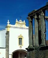 Circuits touristiques en Algarve avec chauffeurs francophones. R�servations par une Agence de Voyages du Portugal. Limousines, minibus haut de gamme de luxe pour des visites panoramiques, transferts.