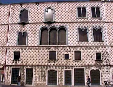 Pointed stones palace is included in ancient Lisbon tour
