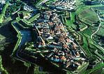 Visitas guiadas, guias motoristas em limousines e viaturas de luxo com Agencia de Viagens e Operador Tur�stico Portugu�s. Tours, turismo, aluguel de vans para transfer e viagem com guias turisticos.