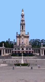 Visit the Sanctuary, Basilica, Chapel of Apparitions shrine for mass. Aljustrel, tour of the houses of Jacinta, Francisco and Lucia. Valinhos: Our Lady of Fatima appeared. Loca do Anjo: Francisco, Jacinta and Lucia saw the apparition of the Angel.