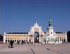 All sightseeing tours of Lisbon will show you the main squares