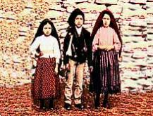 Visit the Sanctuary, Basilica, Chapel of Apparitions shrine for mass. Aljustrel, tour of the houses of Jacinta, Francisco and Lucia. Valinhos: Our Lady of Fatima appeared. Loca do Anjo: Francisco, Jacinta and Lucia saw the apparition of the Angel.