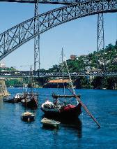 Day Oporto sightseeing tours. Oporto Travel Agency, Tour Operator. Group & private tours by limousines. Luxury vehicles and guide services.