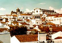 Evora private tour - full day. Lisbon escorted private tours and day trips. Limousine services. Private excursions, multilingual guide drivers.